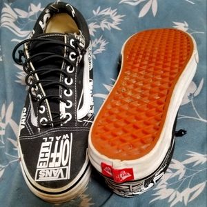 Vans " Off The Wall" Classic Style Sneakers